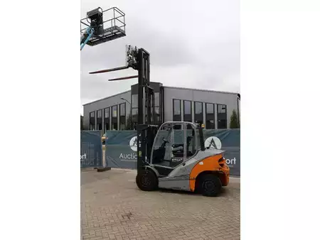Carrelli elevatori diesel 2014  Still RX70-40 (37)