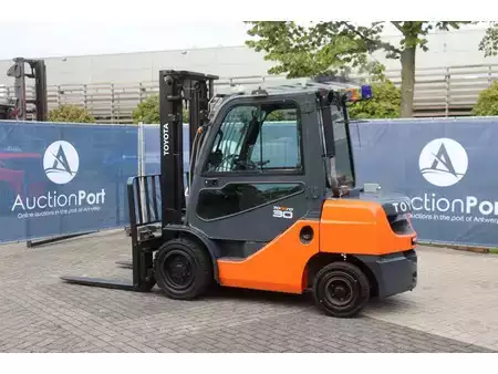 Carrelli elevatori diesel 2020  Toyota 02-8FDF30 (3)