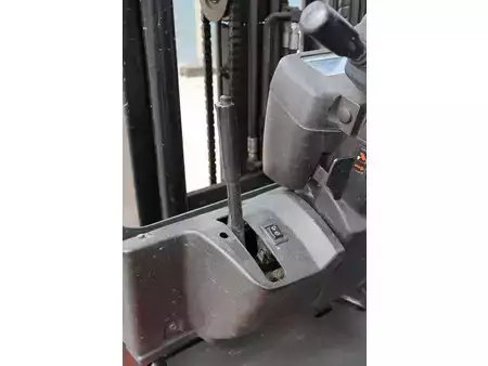 Carrelli elettrici 4 ruote 2005  Toyota 7FBEF15 (22)