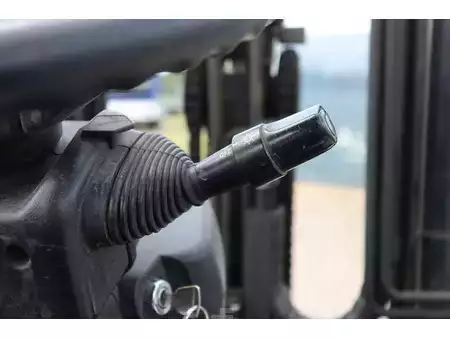 Carrelli elettrici 4 ruote 2005  Toyota 7FBEF15 (24)