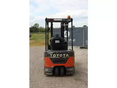 Carrelli elettrici 4 ruote 2005  Toyota 7FBEF15 (5)