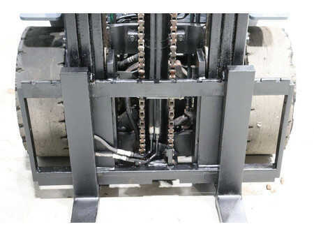 Diesel heftrucks 2011  Toyota 02-8FDF30 (11)
