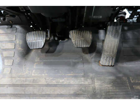 Diesel heftrucks 2011  Toyota 02-8FDF30 (19)