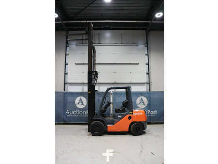Diesel heftrucks 2011  Toyota 02-8FDF30 (23)