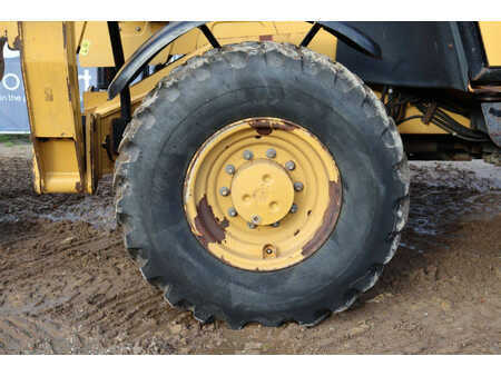 Sollevatori telescopici rigidi 2005  CAT Lift Trucks TH580B (22)