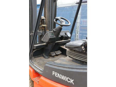 Eléctrica de 4 ruedas 1997  Linde E30-01 (25)