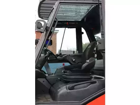 Elektromos 4 kerekű 2018  Linde E80-01/900 (32)