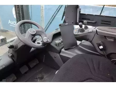 Elektromos 4 kerekű 2018  Linde E80-01/900 (36)