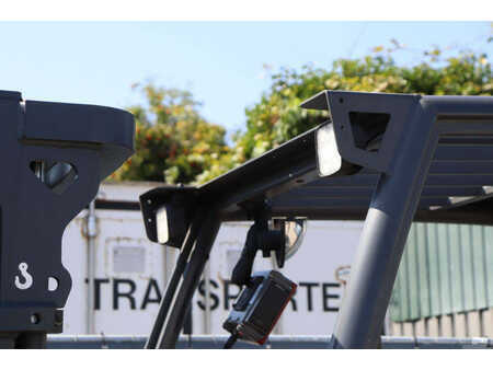 Elektromos 4 kerekű - CAT Lift Trucks 2EP500 (16)