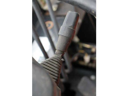 Empilhador a gás 2011  Doosan G25G (34)