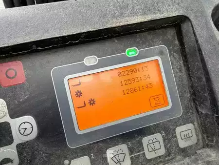 Eléctrica de 4 ruedas 2017  Toyota 8FBM16T (11)