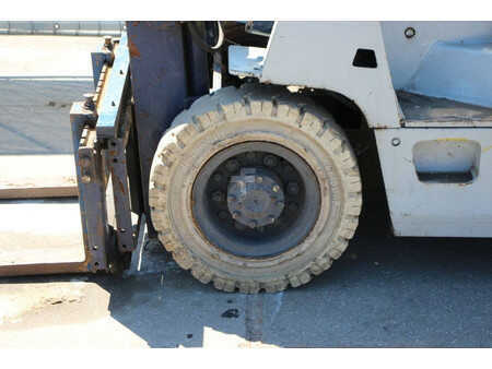 Carrelli elettrici 4 ruote 1990  Komatsu FB20G-3 (13)
