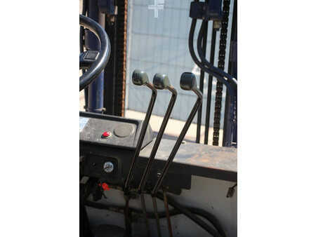 Carrelli elettrici 4 ruote 1990  Komatsu FB20G-3 (19)