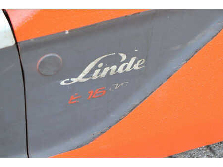 Elektryczne 4-kołowe 2020  Linde E16L-02 (17)
