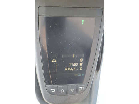 Elektryczne 4-kołowe 2020  Linde E16L-02 (28)