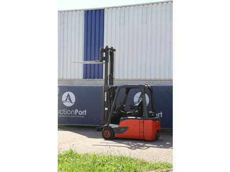 Elektryczne 4-kołowe 2020  Linde E16L-02 (33)