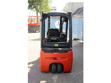 Elektryczne 4-kołowe 2020  Linde E16L-02 (5)