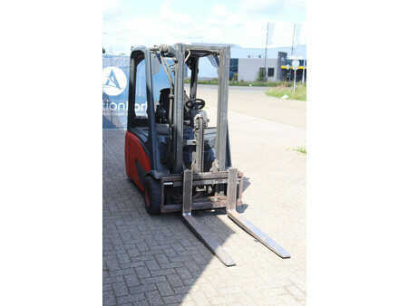 Elektryczne 4-kołowe 2020  Linde E16L-02 (7)