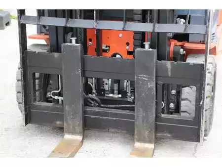 Elektryczne 4-kołowe 2018  Toyota 8FBE15T (12)