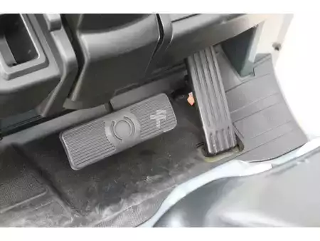 Elektryczne 4-kołowe 2018  Toyota 8FBE15T (22)