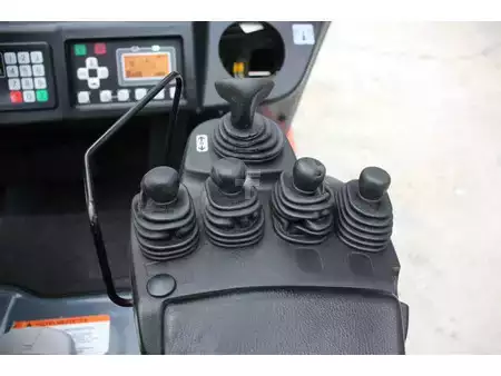 Elektryczne 4-kołowe 2018  Toyota 8FBE15T (25)