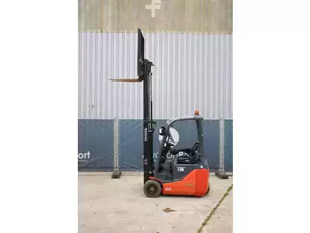 Elektryczne 4-kołowe 2018  Toyota 8FBE15T (29)