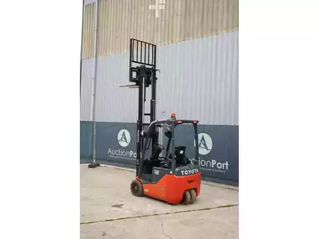 Elektryczne 4-kołowe 2018  Toyota 8FBE15T (30)