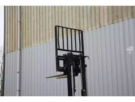 Elektryczne 4-kołowe 2018  Toyota 8FBE15T (31)