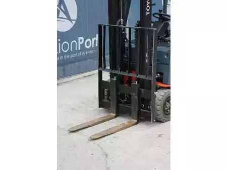 Elektryczne 4-kołowe 2018  Toyota 8FBE15T (9)