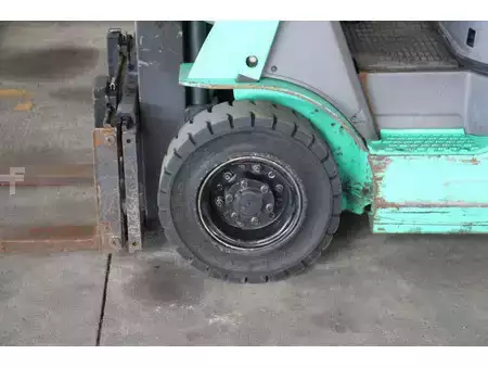 LPG VZV 2013  Mitsubishi FG18NT (12)