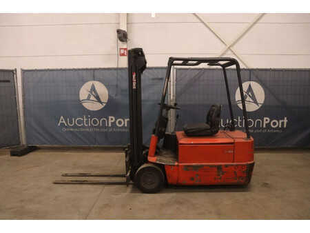 Elektro 4 Rad 1989  Linde E16 S (2)