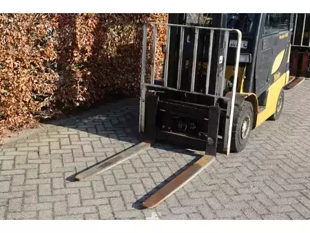 Gas gaffeltruck 2014  Yale GLP16VX (10)