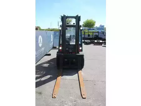 LPG heftrucks 2005  Fenwick H40T (7)