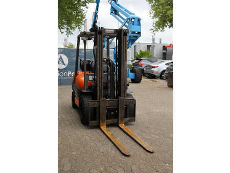 Treibgasstapler 1994  Toyota 02-6FGF-30 (6)
