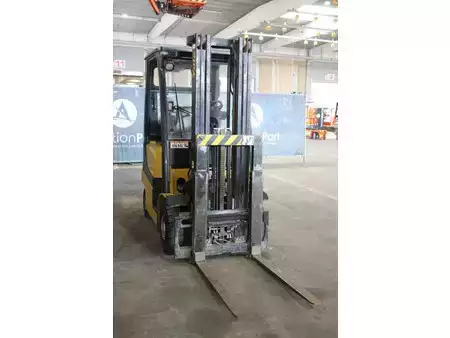 LPG VZV 2015  Yale GLP16VX (6)