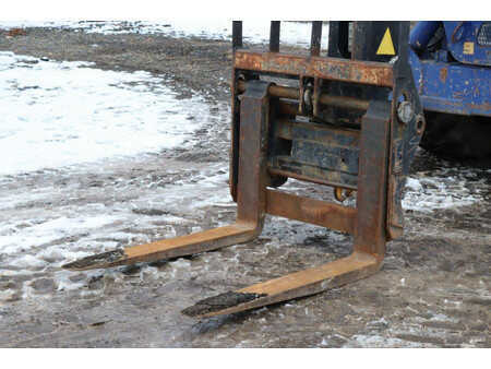 Teleskopstapler-Starr 2006  Manitou MRT 2150 (11)