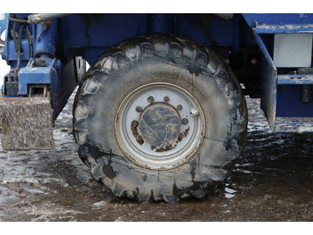 Teleskopstapler-Starr 2006  Manitou MRT 2150 (16)