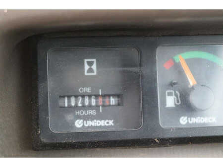 Teleskopstapler-Starr 2006  Manitou MRT 2150 (35)