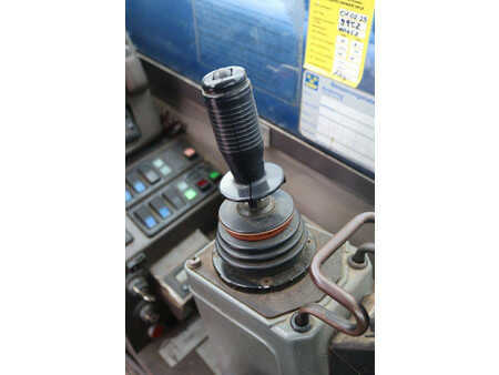 Teleskopstapler-Starr 2006  Manitou MRT 2150 (36)