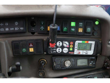 Teleskopstapler-Starr 2006  Manitou MRT 2150 (38)