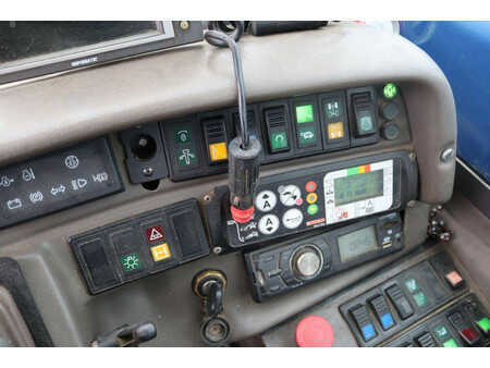 Teleskopstapler-Starr 2006  Manitou MRT 2150 (40)