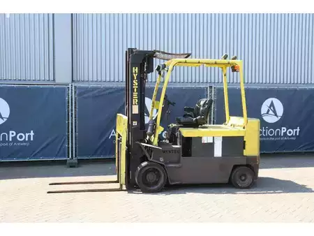 Carrelli elettrici 4 ruote 2006  Hyster E5.50XL (1)