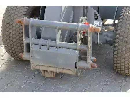 Chariots téléscopiques fixes 2014  Weidemann T4108 (10)