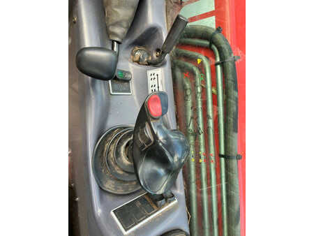 Telehandler Fixed 2011  Manitou MLT 634-120 LSU (13)