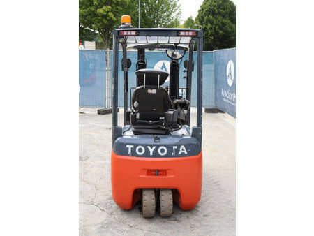 4-wiel elektrische heftrucks 2016  Toyota 8FBEK18T (5)