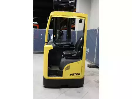 Carrelli retrattili 2021  Hyster R2.0 (17)