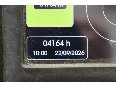 Carrelli retrattili 2021  Hyster R2.0 (23)