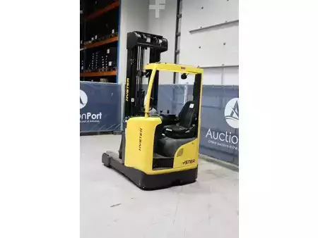 Carrelli retrattili 2021  Hyster R2.0 (4)