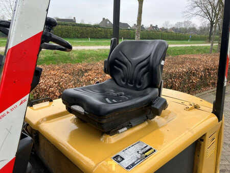 Carrelli elettrici 4 ruote 2009  CAT Lift Trucks EP25K-PAC (13)