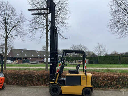 Carrelli elettrici 4 ruote 2009  CAT Lift Trucks EP25K-PAC (22)